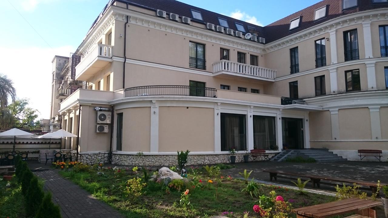 Spa Hotel Karakas 수쿰 외부 사진