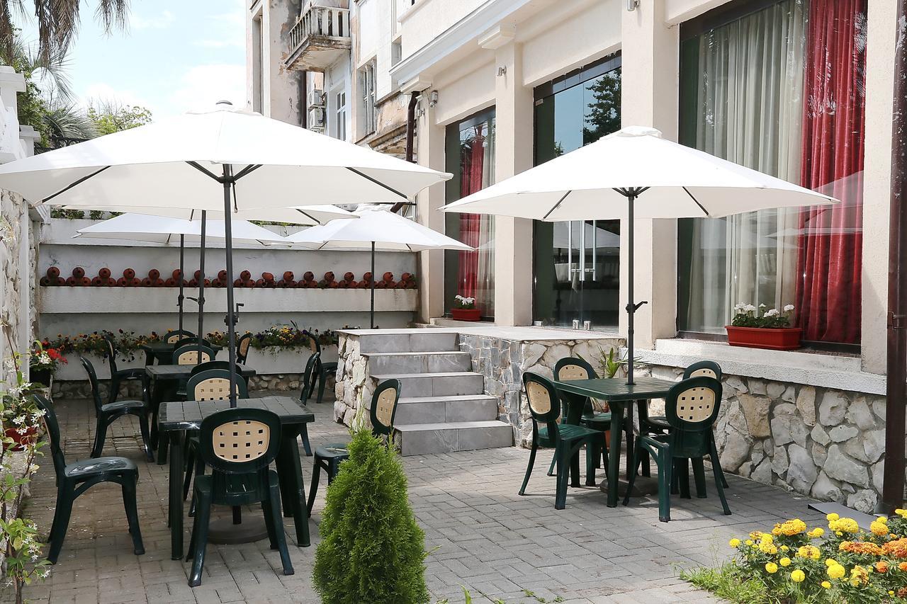 Spa Hotel Karakas 수쿰 외부 사진